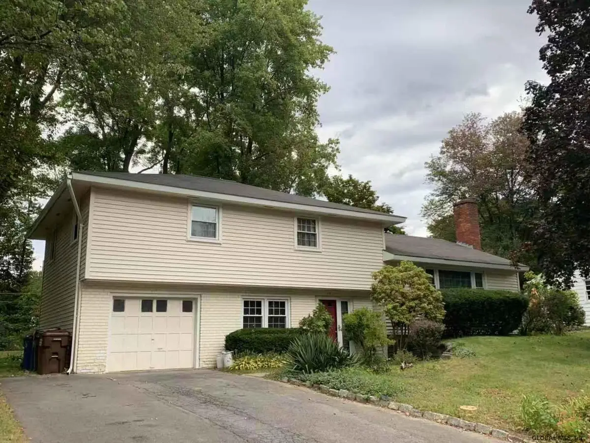 79 Devon Road, Bethlehem, NY 12054 - #1
