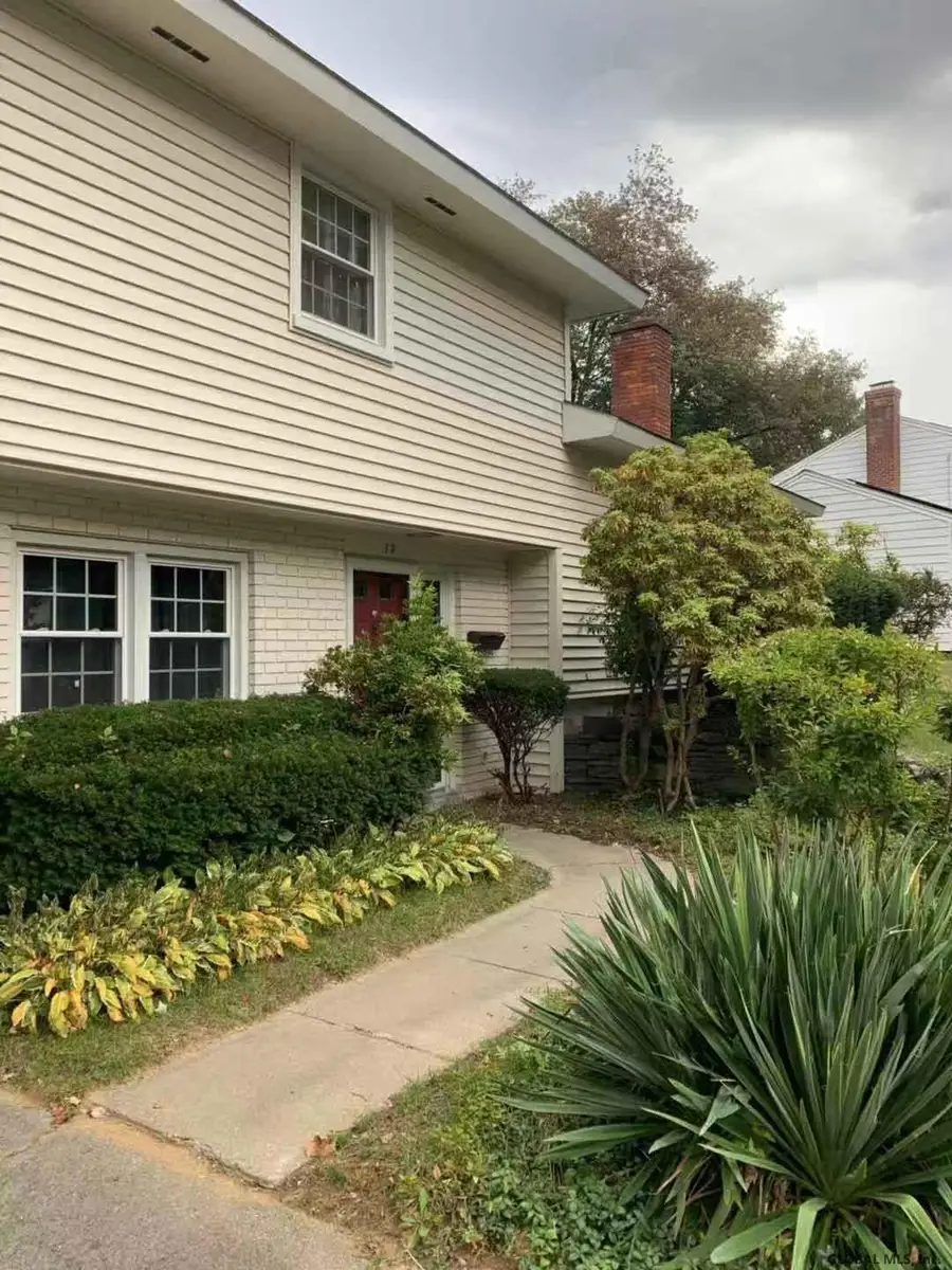 79 Devon Road, Bethlehem, NY 12054 - #2