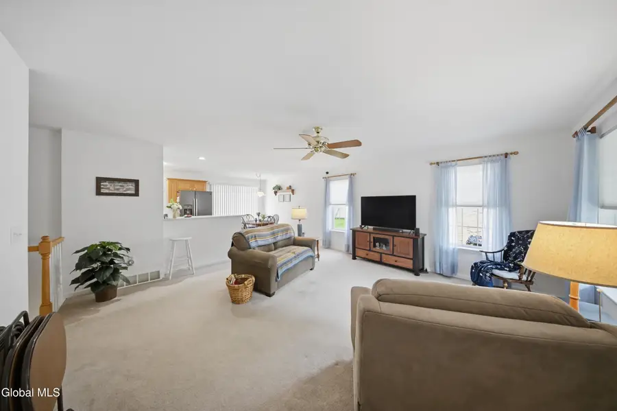 37 Oliver Street, Colonie, NY 12205 - #3