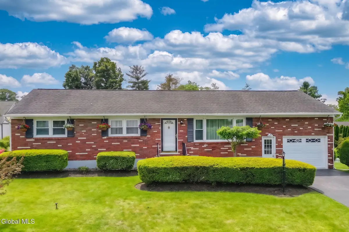 1130 Elton Avenue, Schenectady, NY 12309 - #1
