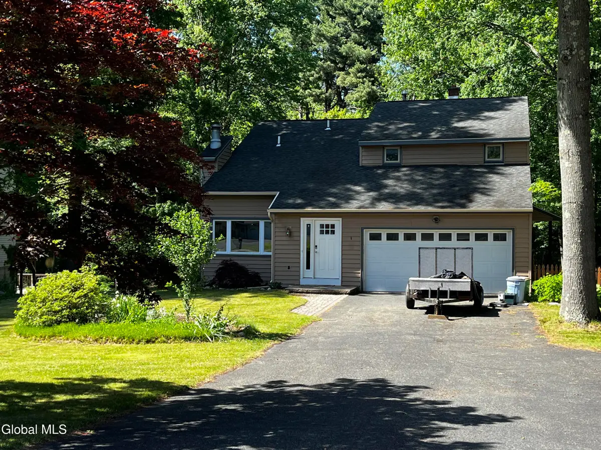 3287 E Old State Road, Guilderland, NY 12303 - #1