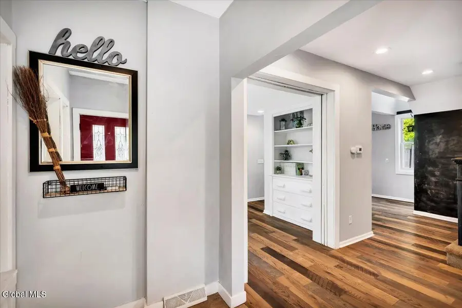 1912 Union Street, Niskayuna, NY 12309 - #3