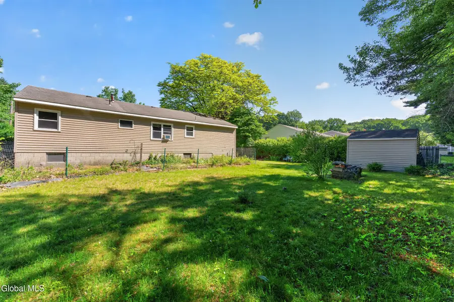 9 Chesebro Drive, Colonie, NY 12309 - #3