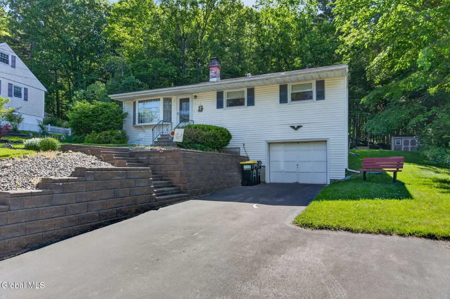 7 Dahlem Boulevard, Schenectady, NY 12309 - #2