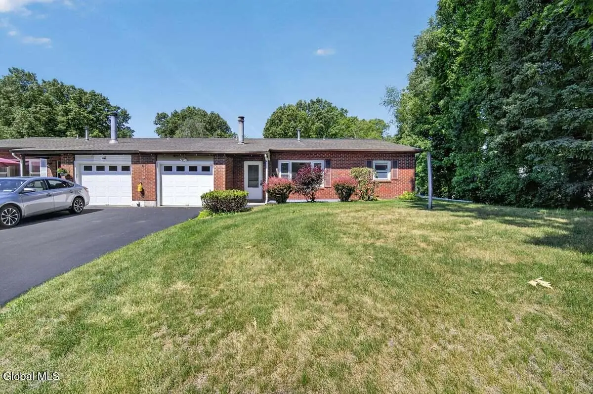 2B Deer Creek, Clifton Park, NY 12065 - #1