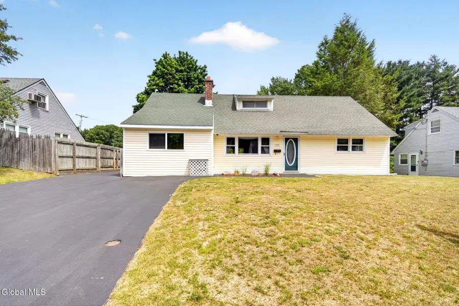 25 Dorwood Drive, Albany, NY 12211 - #2