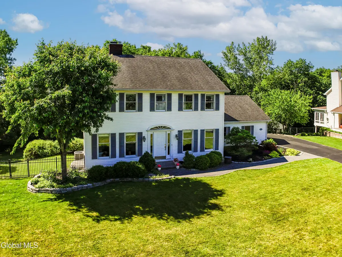 14 Edgewater Court, Watervliet, NY 12189 - #1