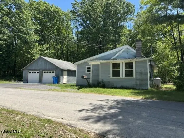 162 S Pine Street, Gloversville, NY 12078 - #3