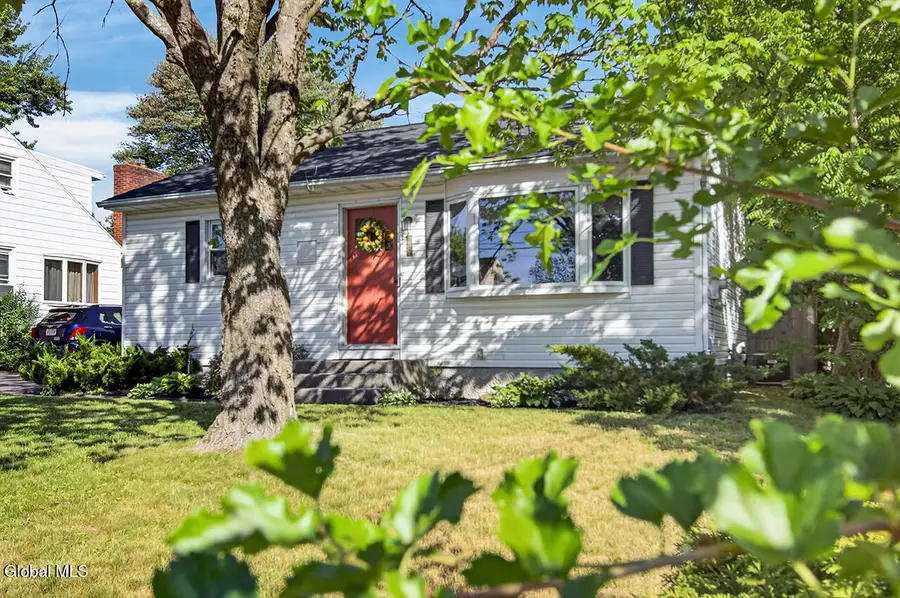 28 Smith Avenue, Colonie, NY 12205 - #3