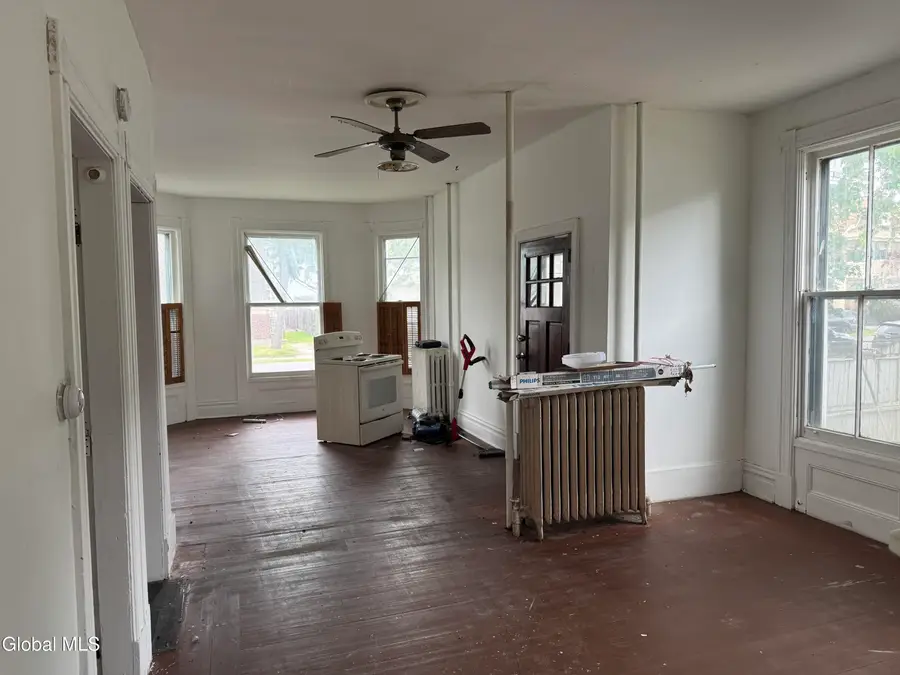 301 5th Avenue, Troy, NY 12182 - #3