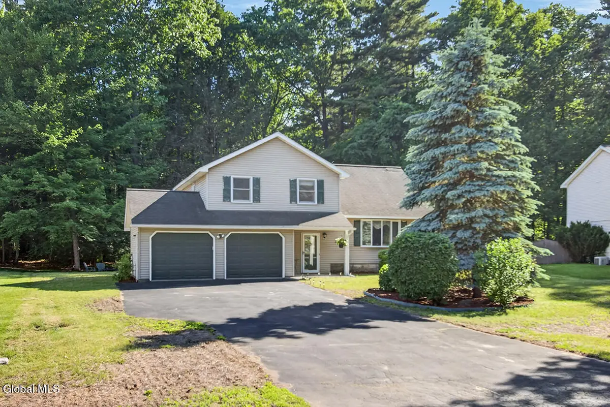 68 Wineberry Lane, Malta, NY 12020 - #1