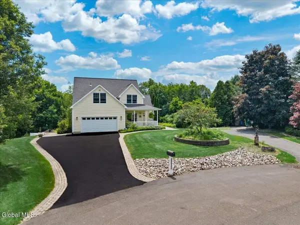 6 Steamboat Landing, Waterford, NY 12188