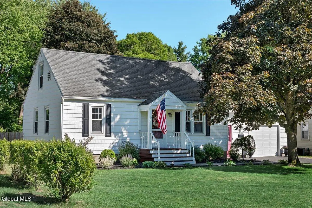 3025 Evelyn Drive, Schenectady, NY 12303 - #1