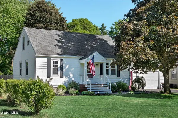 3025 Evelyn Drive, Schenectady, NY 12303