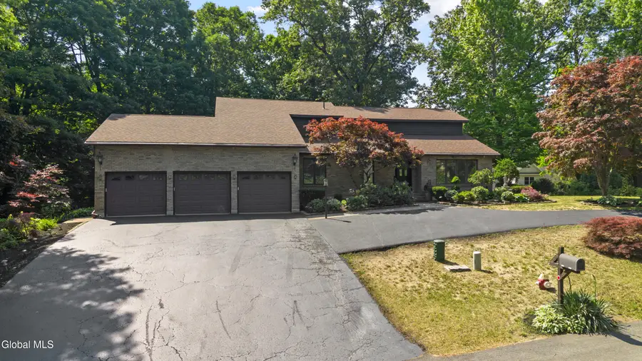 34 Oaktree Lane, Colonie, NY 12309 - #2