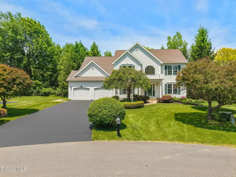 26 Reynolds Court, Bethlehem, NY 12054 - #2