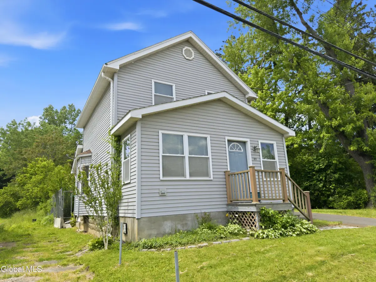 189 River Road, Glenmont, NY 12077 - #1
