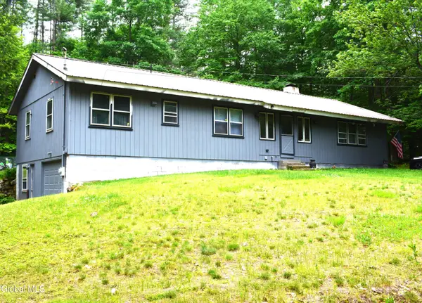 22 Sande Lane, Corinth, NY 12822