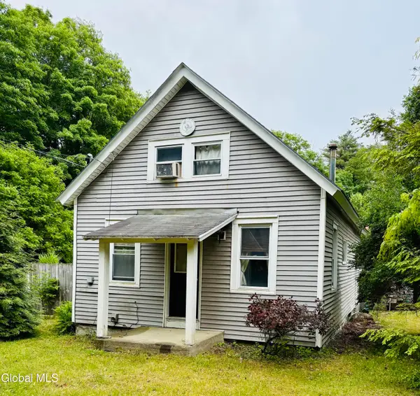 408 W Mountain Road, Queensbury, NY 12804