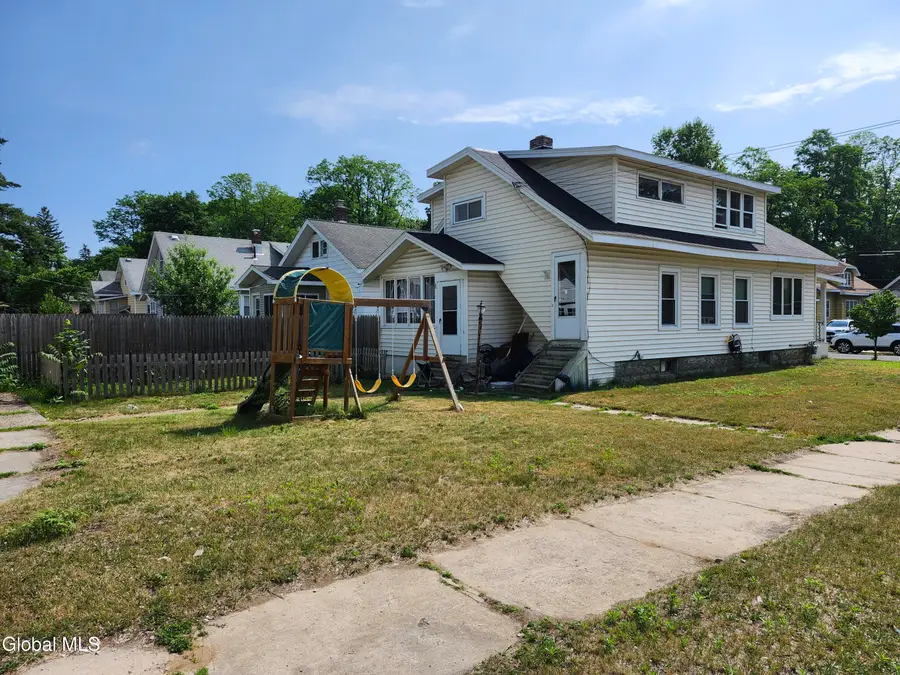 875 Hazelwood Avenue, Schenectady, NY 12306 - #3