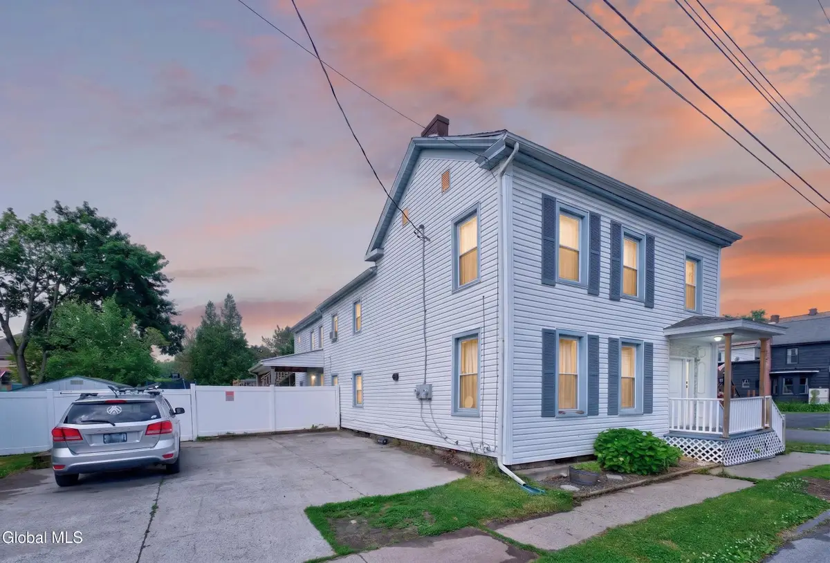 40 South Street, Waterford, NY 12188 - #1