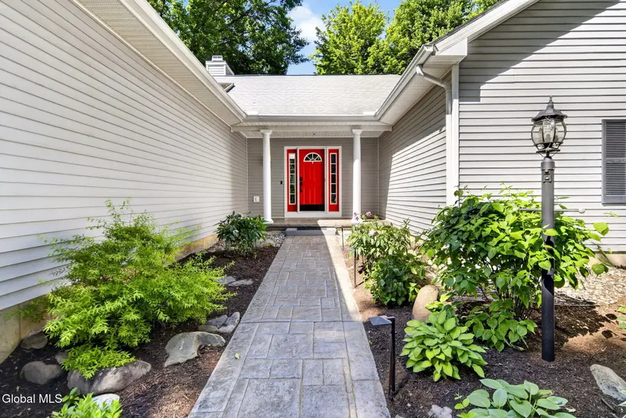 34 W Skyview Drive, Cohoes, NY 12047 - #2