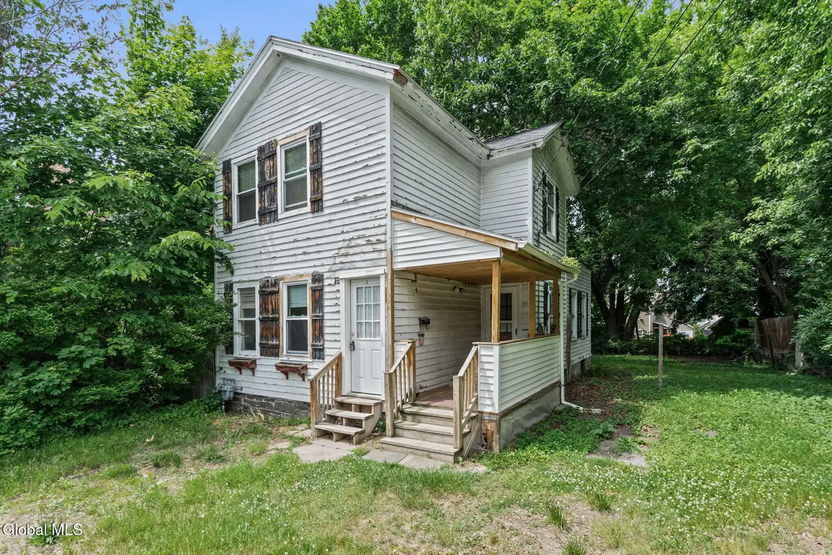 51 4th Avenue, Gloversville, NY 12078 - #1