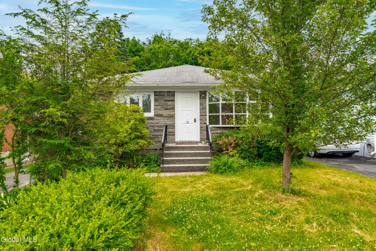 32 Carroll Avenue, Albany, NY 12203 - #1