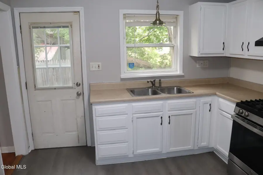 1 Holmes Court, Albany, NY 12209 - #3