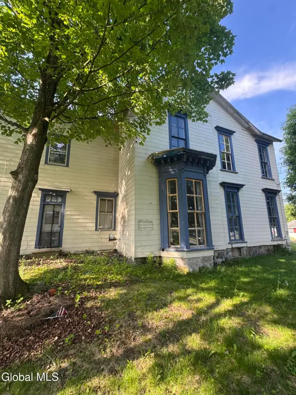 1 Griffin Avenue, Hoosick Falls, NY 12090