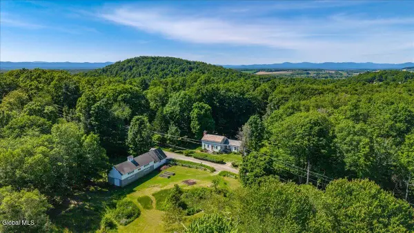 193-199 Brennan Rd Ext, Argyle, NY 12809
