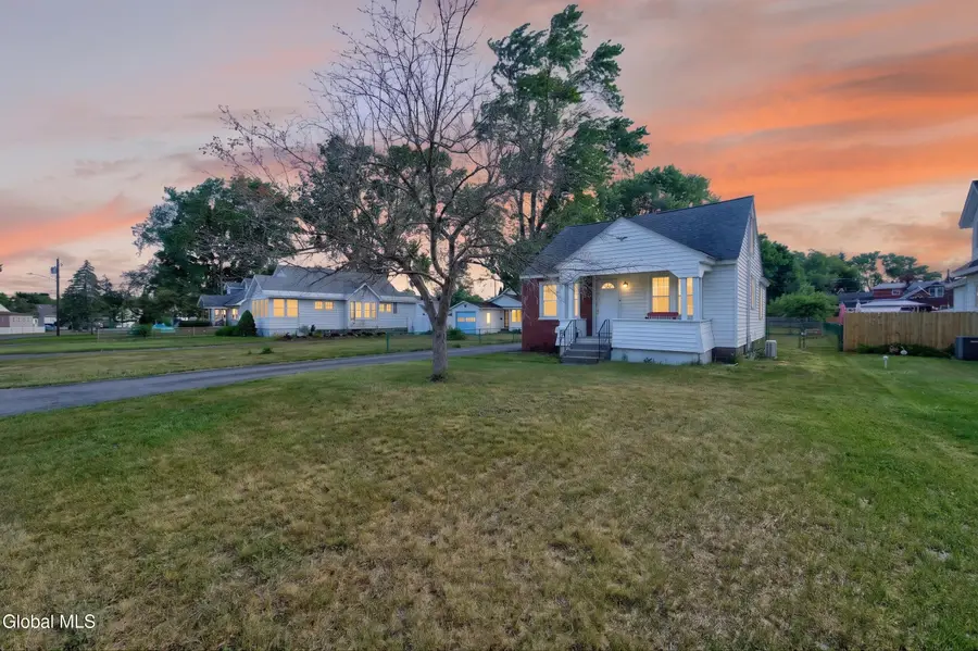 77 Oakdale Avenue, Rotterdam, NY 12306 - #2