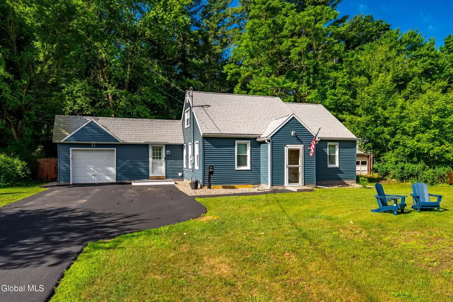 129 Heckeler Drive, Glenville, NY 12302 - #2
