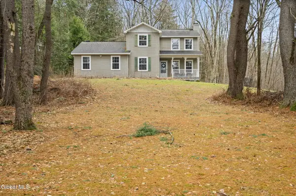 186 W Hand Hill Road, New Lebanon, NY 12062