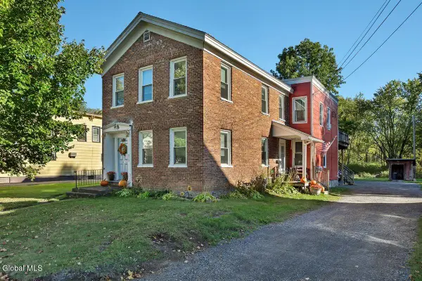 212 E Main Street, Johnstown, NY 12095