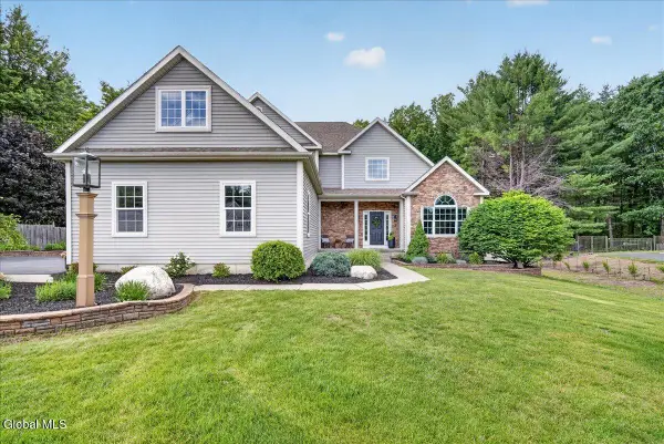 9 Benedict Court, Ballston Spa, NY 12020