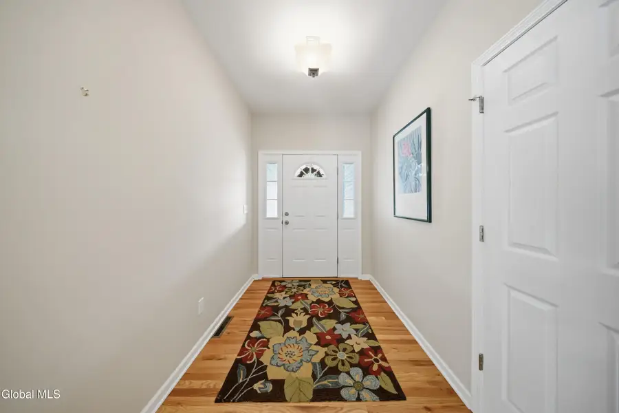 24 Morocco Lane, Colonie, NY 12304 - #2