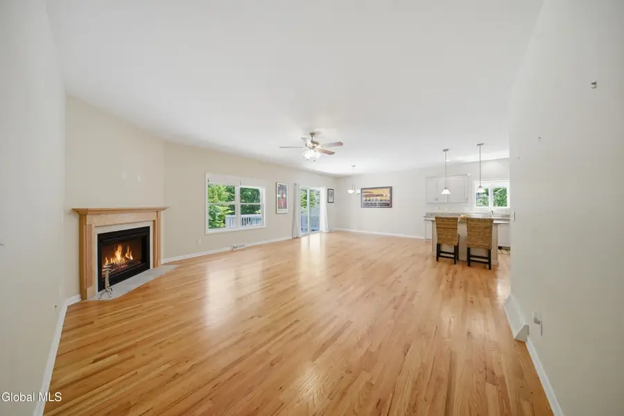 24 Morocco Lane, Colonie, NY 12304 - #3
