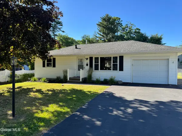 207 Kenwood Avenue, Bethlehem, NY 12054