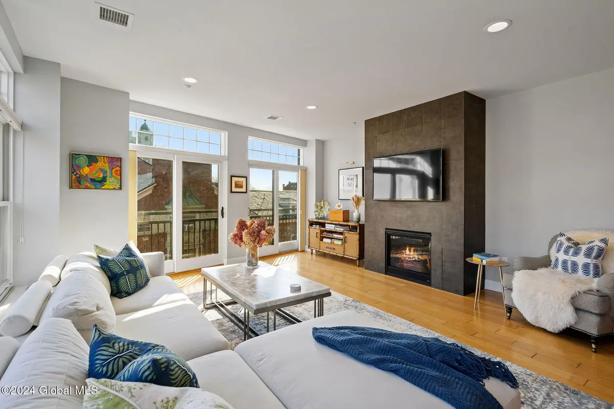 17 Chapel Street #APT 402, Albany, NY 12210 - #1