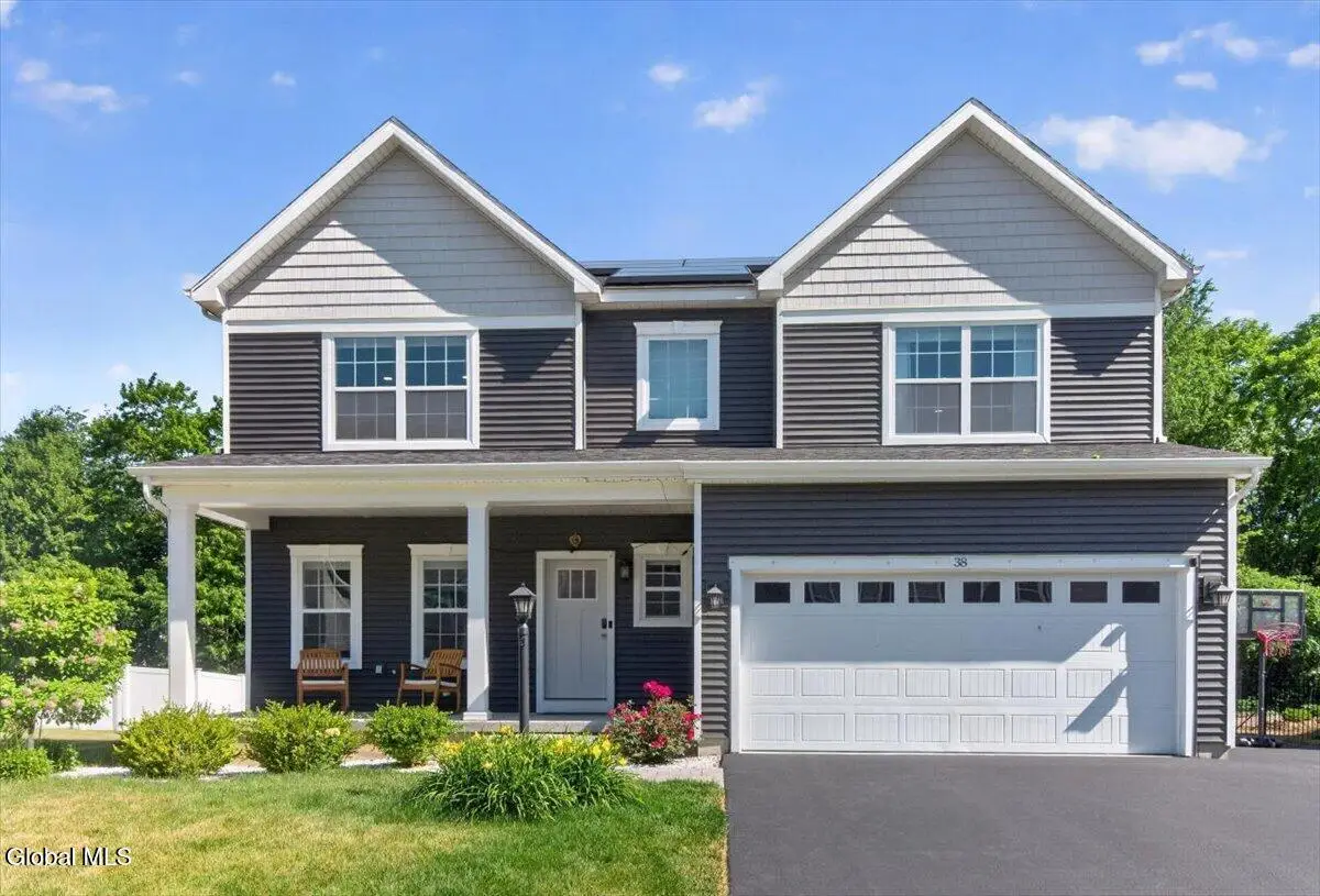38 Wyatts Circle, Rensselaer, NY 12144 - #1