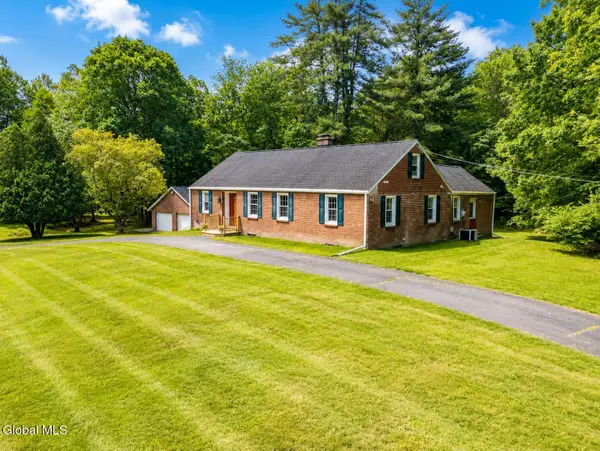 287 Thais Road, Sand Lake, NY 12018