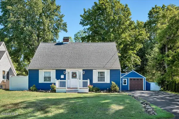 13 Van Buren Road, Glenville, NY 12302