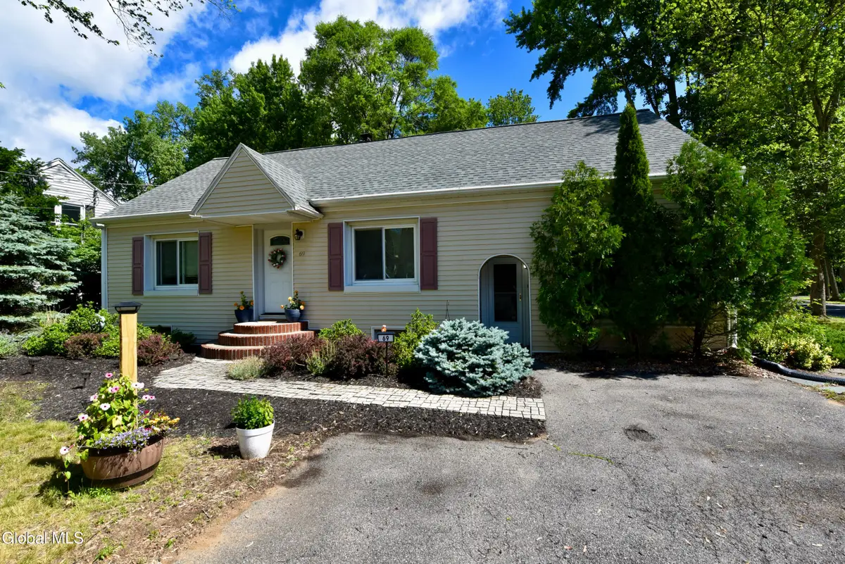 69 Gipp Road, Albany, NY 12203 - #1