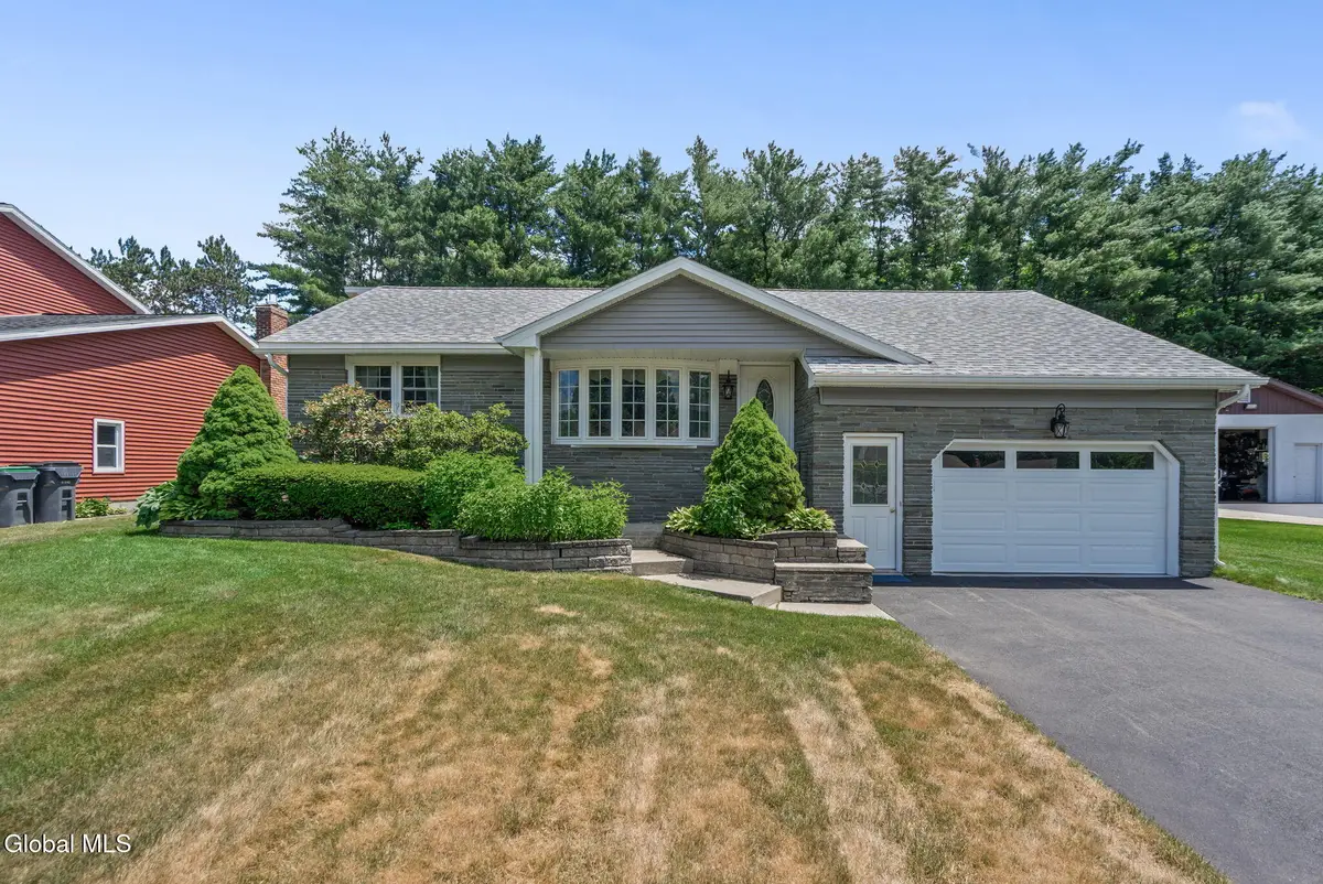 1037 St Lucille Drive, Rotterdam, NY 12306 - #1