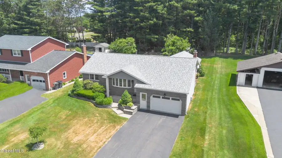 1037 St Lucille Drive, Rotterdam, NY 12306 - #2