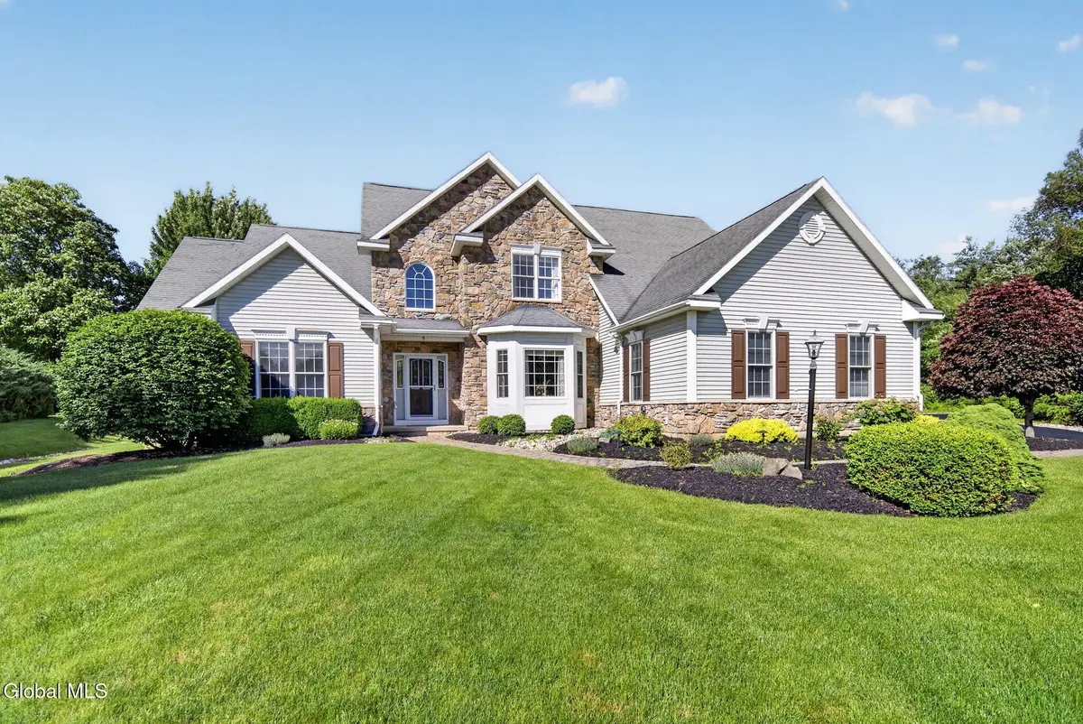 5 Normandy Square, Altamont, NY 12009 - #1
