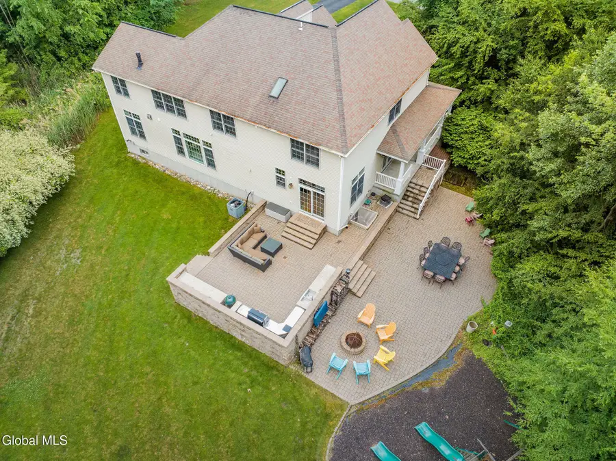 1 Equestrian Way, Clifton Park, NY 12065 - #2