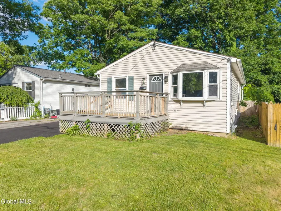 420 Chiswell Road, Schenectady, NY 12304 - #3