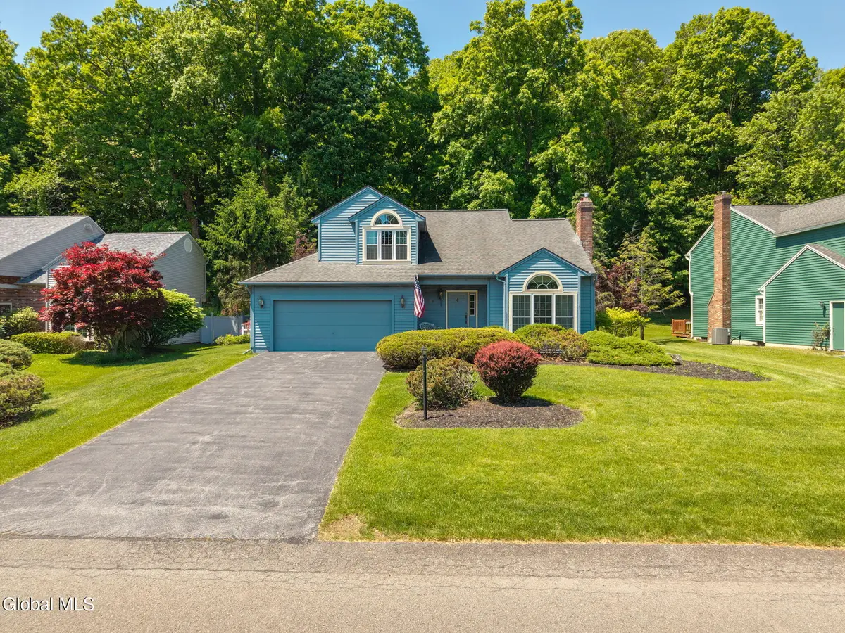 26 Upper Wedgewood Lane, Voorheesville, NY 12186 - #1